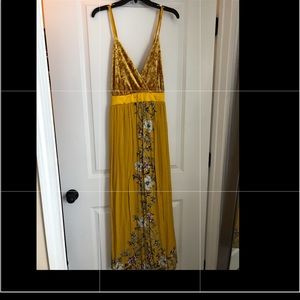 Floor length dress. Never worn!